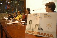 Mas de mil personas inician, dentro de las sesiones del Foro Social Ibrico, el debate sobre los problemas de la educacin pblica.