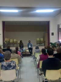 La Asociación de Mujeres Talitha Kum en el encuentro organizado ayer en el marco de la actividad &#039;Lee Ciencia&#039;.