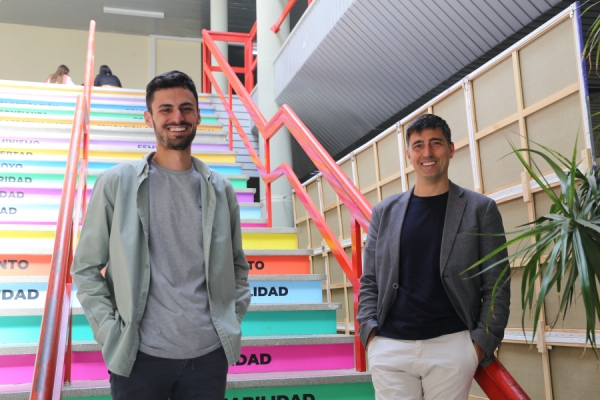 Researchers Mariano Núñez and Vicente J. Llorent